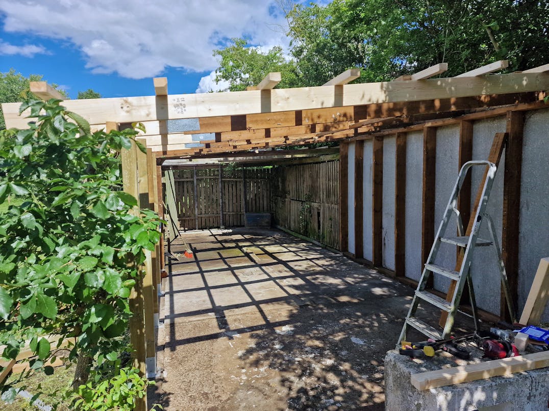 Fra gammelt skur til overdækket oase Fra gammelt skur til overdækket oase